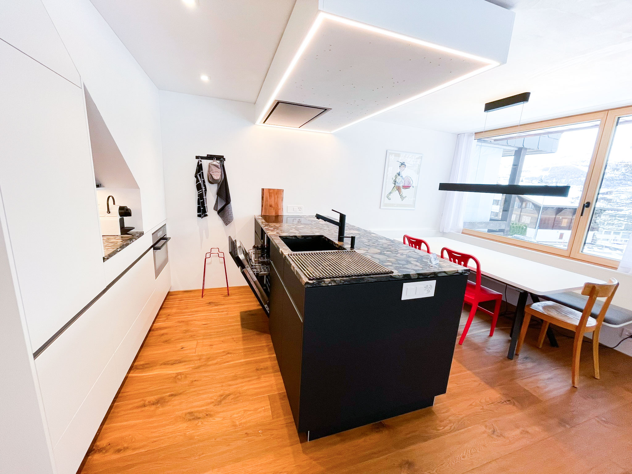 Top Moderne Küche und Essecke